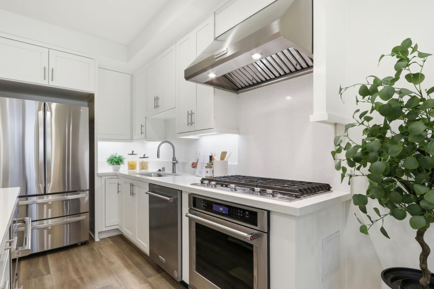 Detail Gallery Image 10 of 37 For 2006 Terracotta Ct, Milpitas,  CA 95035 - 3 Beds | 3 Baths