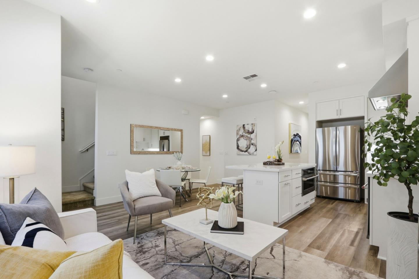 Detail Gallery Image 3 of 37 For 2006 Terracotta Ct, Milpitas,  CA 95035 - 3 Beds | 3 Baths