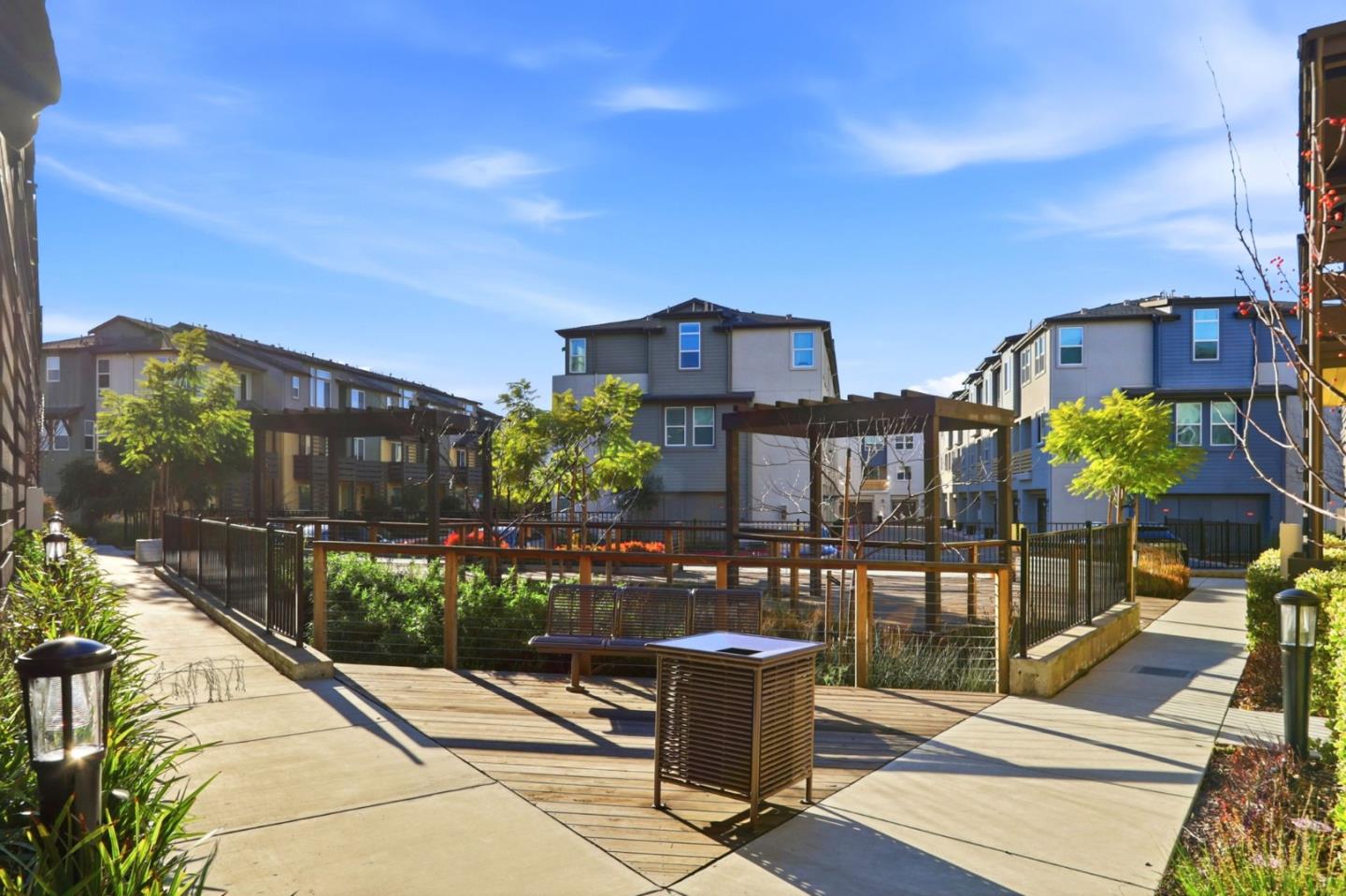 Detail Gallery Image 33 of 37 For 2006 Terracotta Ct, Milpitas,  CA 95035 - 3 Beds | 3 Baths