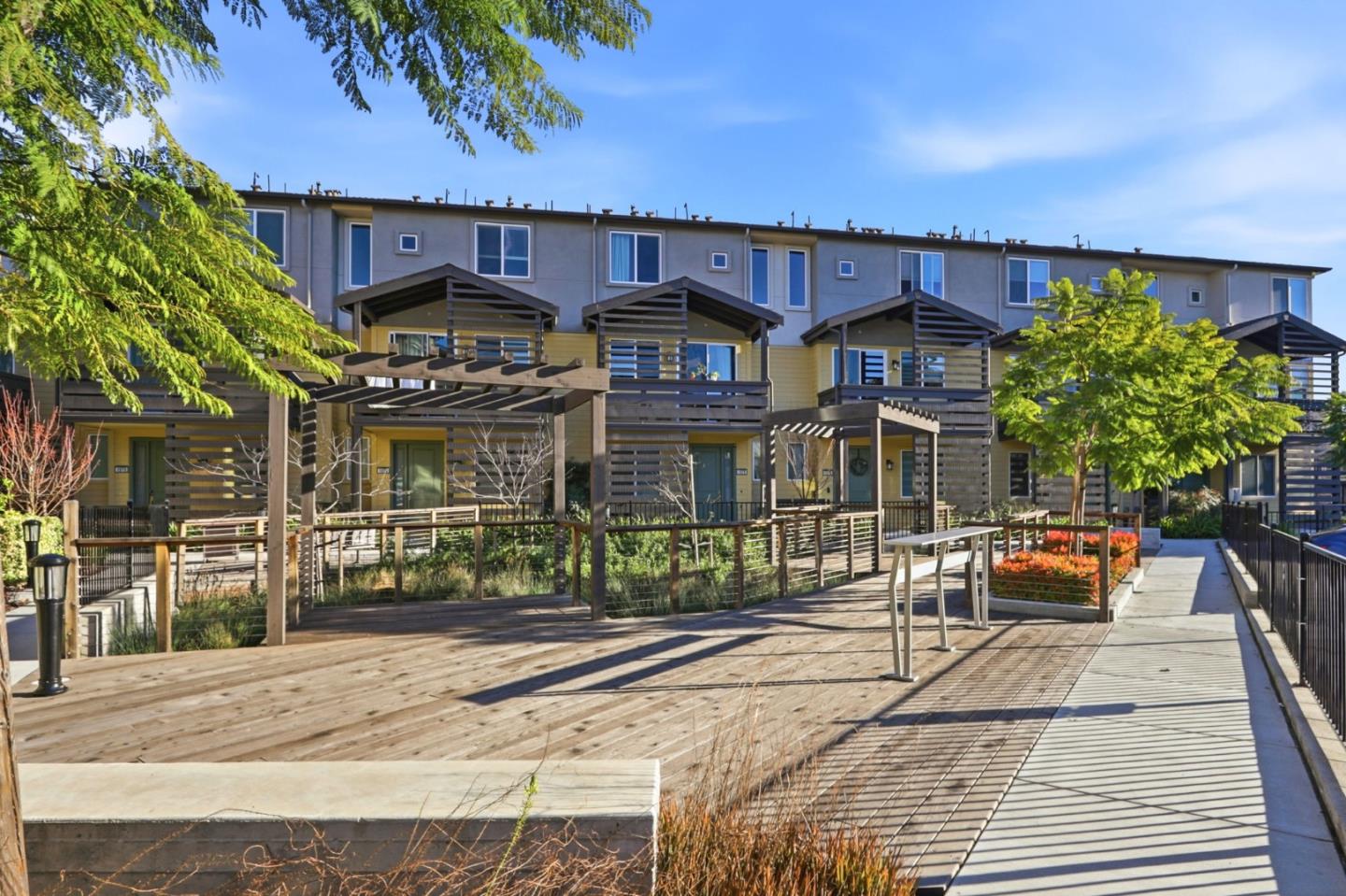 Detail Gallery Image 34 of 37 For 2006 Terracotta Ct, Milpitas,  CA 95035 - 3 Beds | 3 Baths