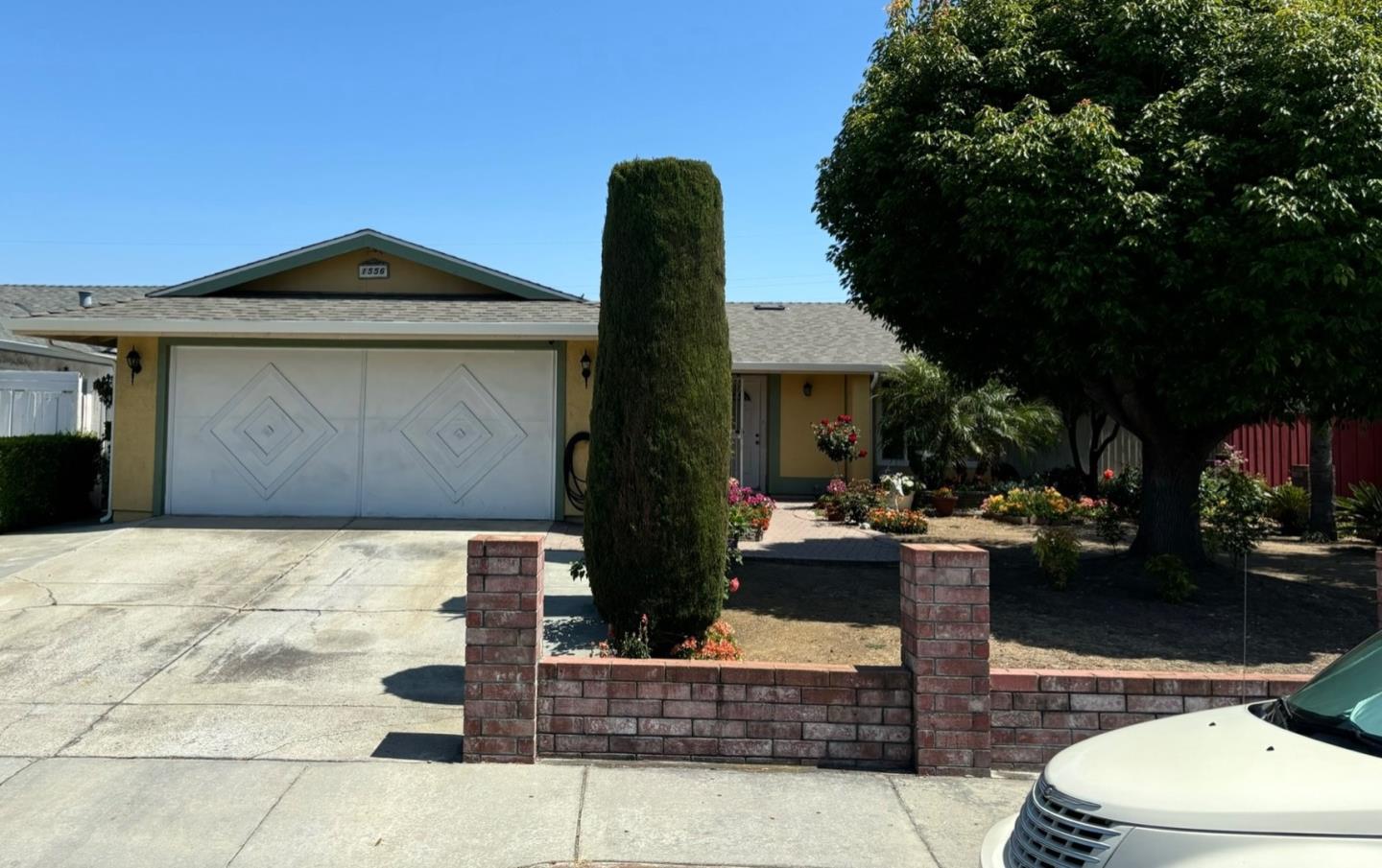Detail Gallery Image 1 of 29 For 1556 Aldrich Way, San Jose,  CA 95121 - 3 Beds | 2 Baths
