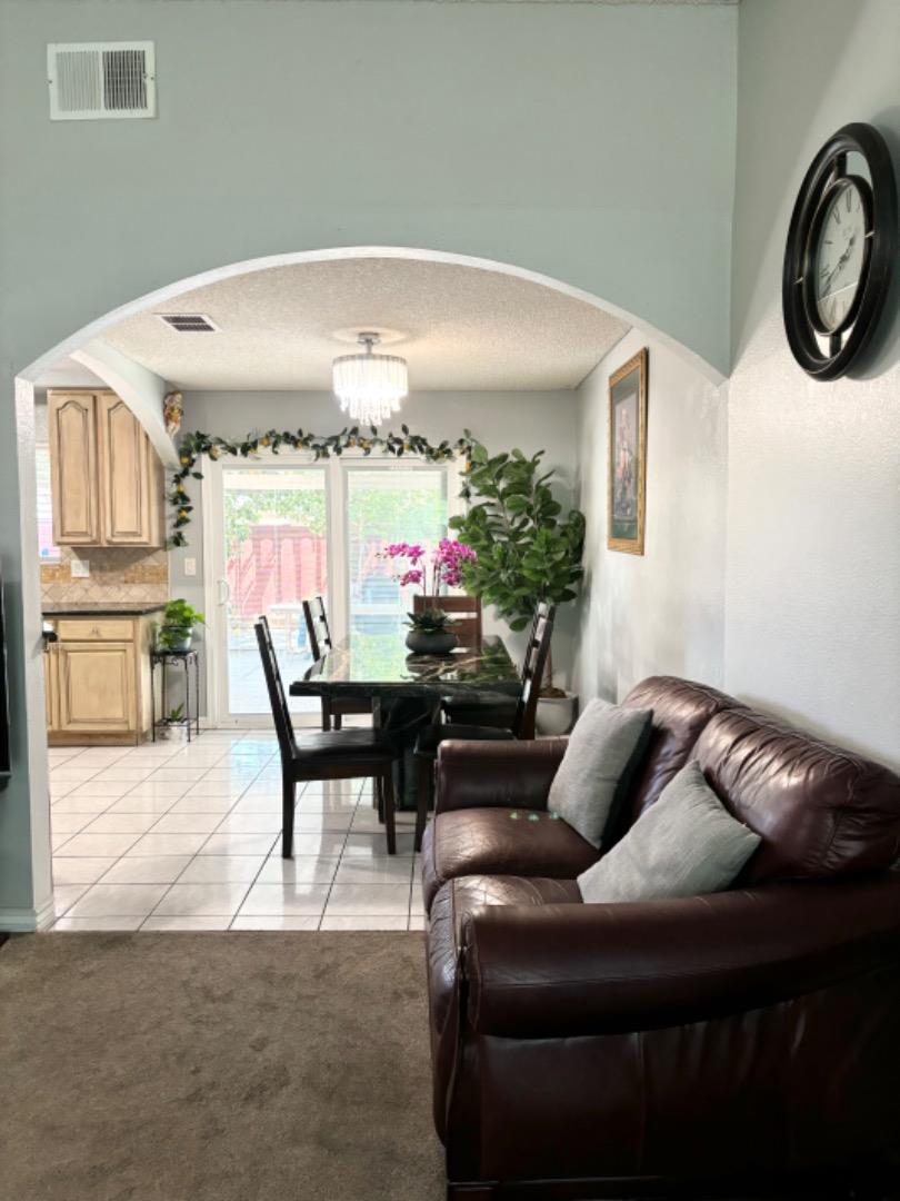 Detail Gallery Image 11 of 29 For 1556 Aldrich Way, San Jose,  CA 95121 - 3 Beds | 2 Baths