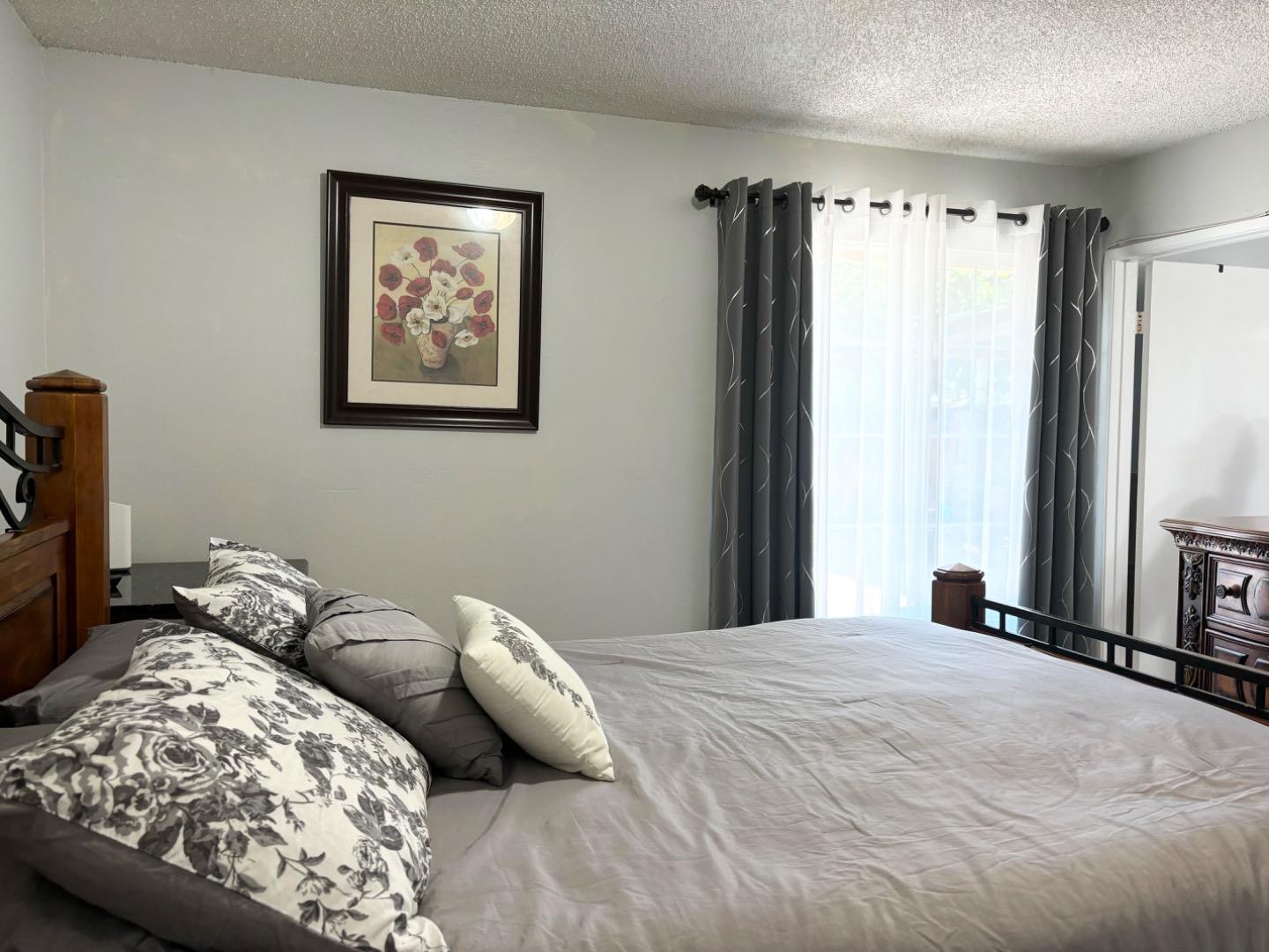 Detail Gallery Image 19 of 29 For 1556 Aldrich Way, San Jose,  CA 95121 - 3 Beds | 2 Baths