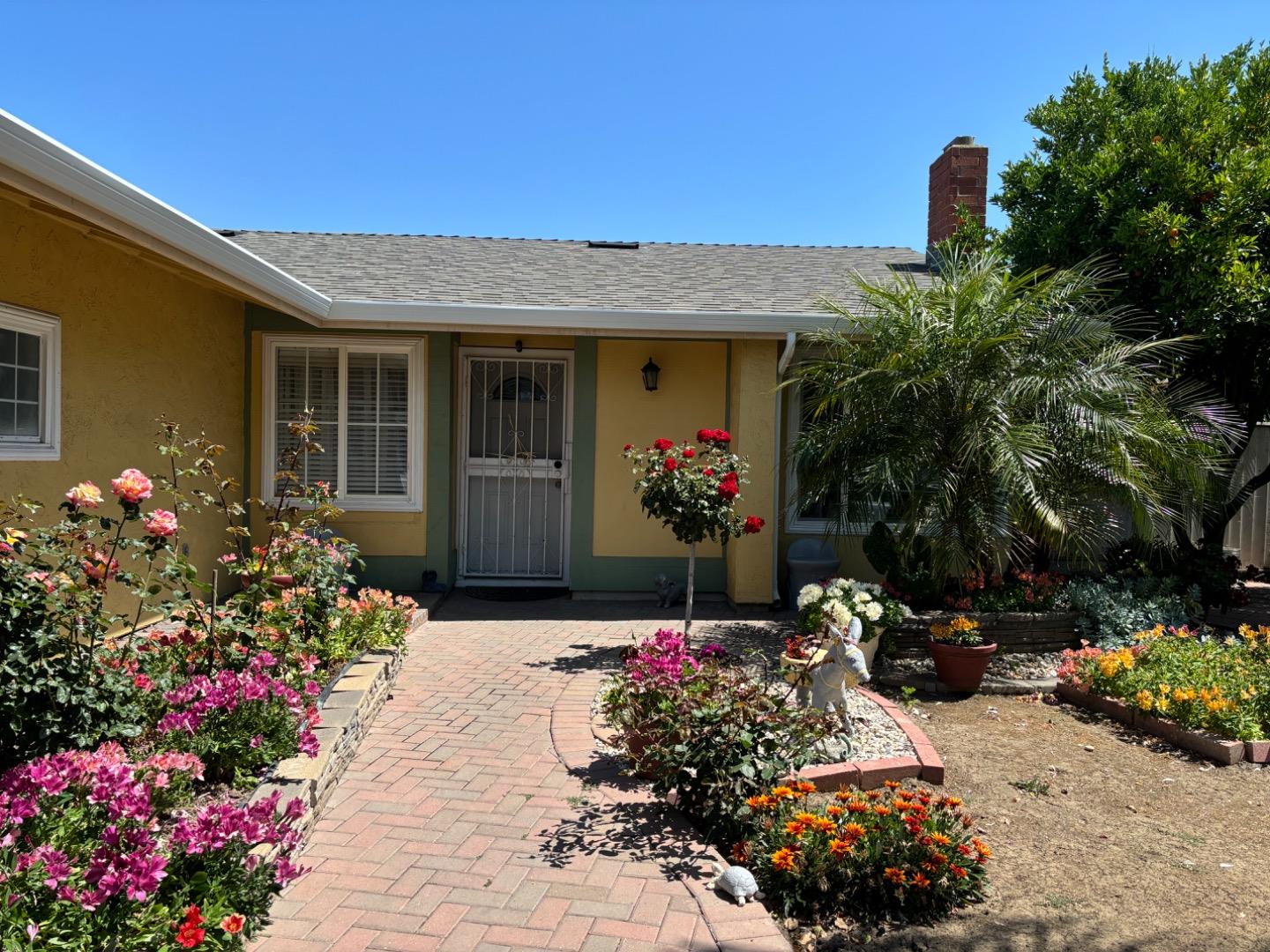 Detail Gallery Image 5 of 29 For 1556 Aldrich Way, San Jose,  CA 95121 - 3 Beds | 2 Baths