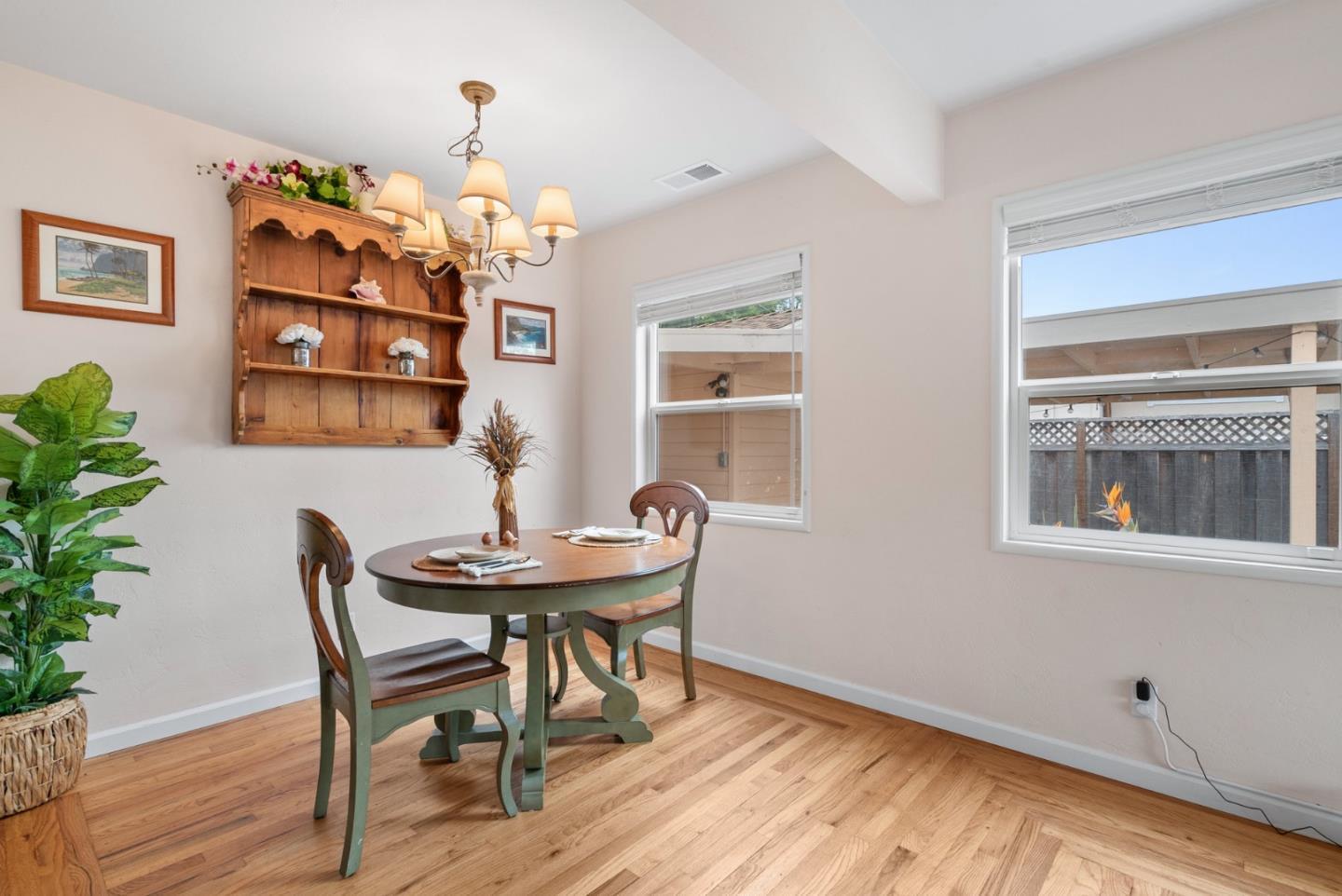 Detail Gallery Image 17 of 42 For 525 Laverne Ave, Aptos,  CA 95003 - 2 Beds | 1 Baths