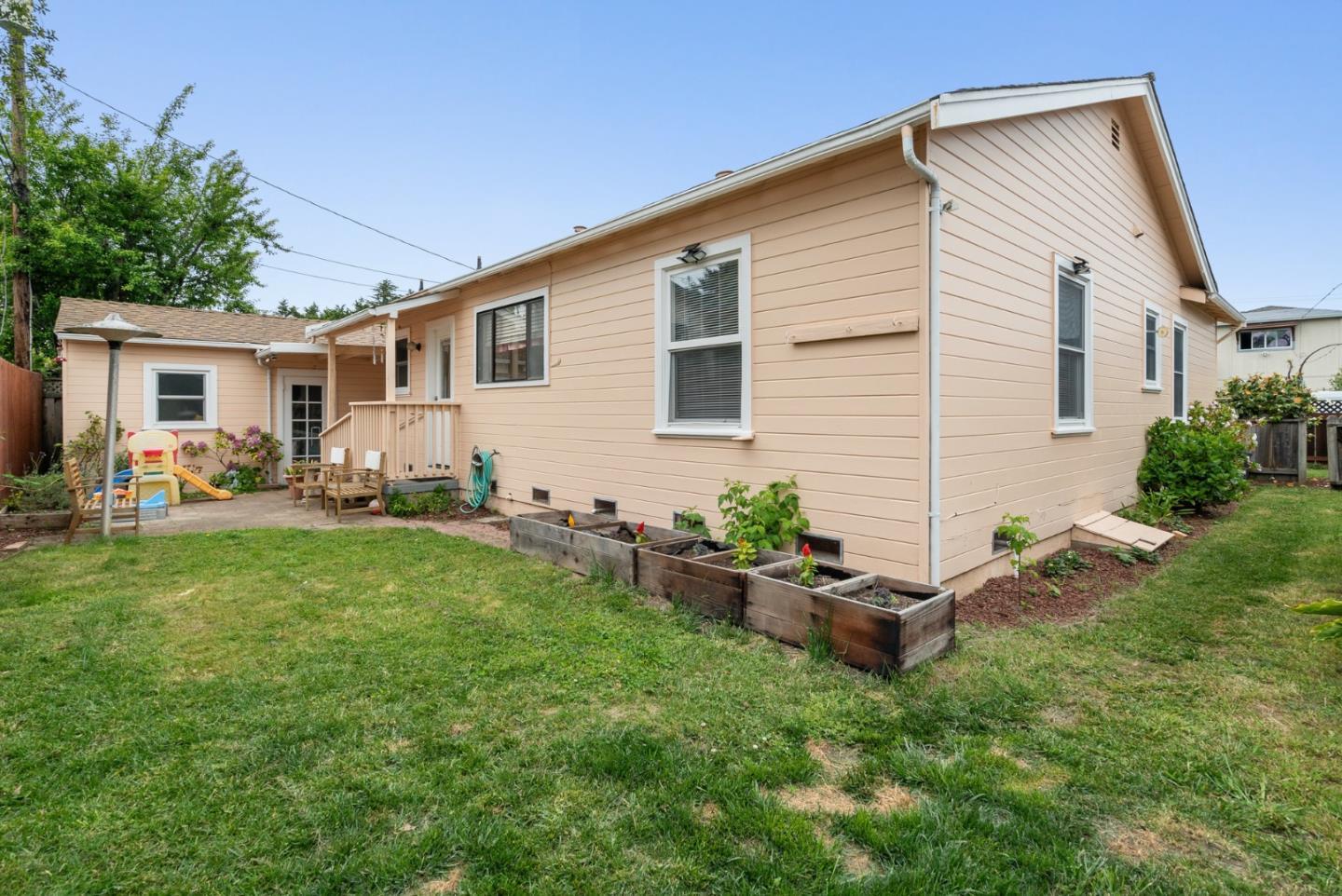 Detail Gallery Image 33 of 42 For 525 Laverne Ave, Aptos,  CA 95003 - 2 Beds | 1 Baths