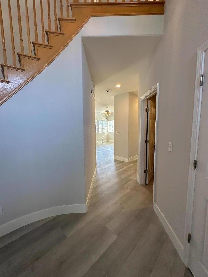Detail Gallery Image 6 of 27 For 1842 Loma Linda Cir, Los Banos,  CA 93635 - 4 Beds | 3 Baths