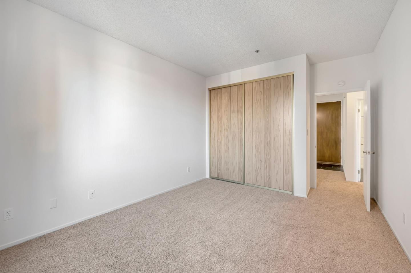 Detail Gallery Image 16 of 35 For 1515 Floribunda Ave #205,  Burlingame,  CA 94010 - 2 Beds | 2 Baths