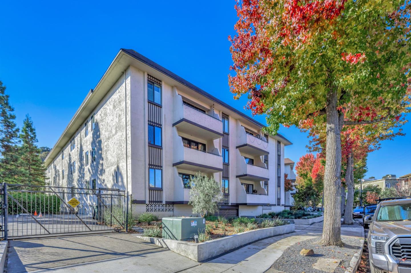 Detail Gallery Image 30 of 35 For 1515 Floribunda Ave #205,  Burlingame,  CA 94010 - 2 Beds | 2 Baths