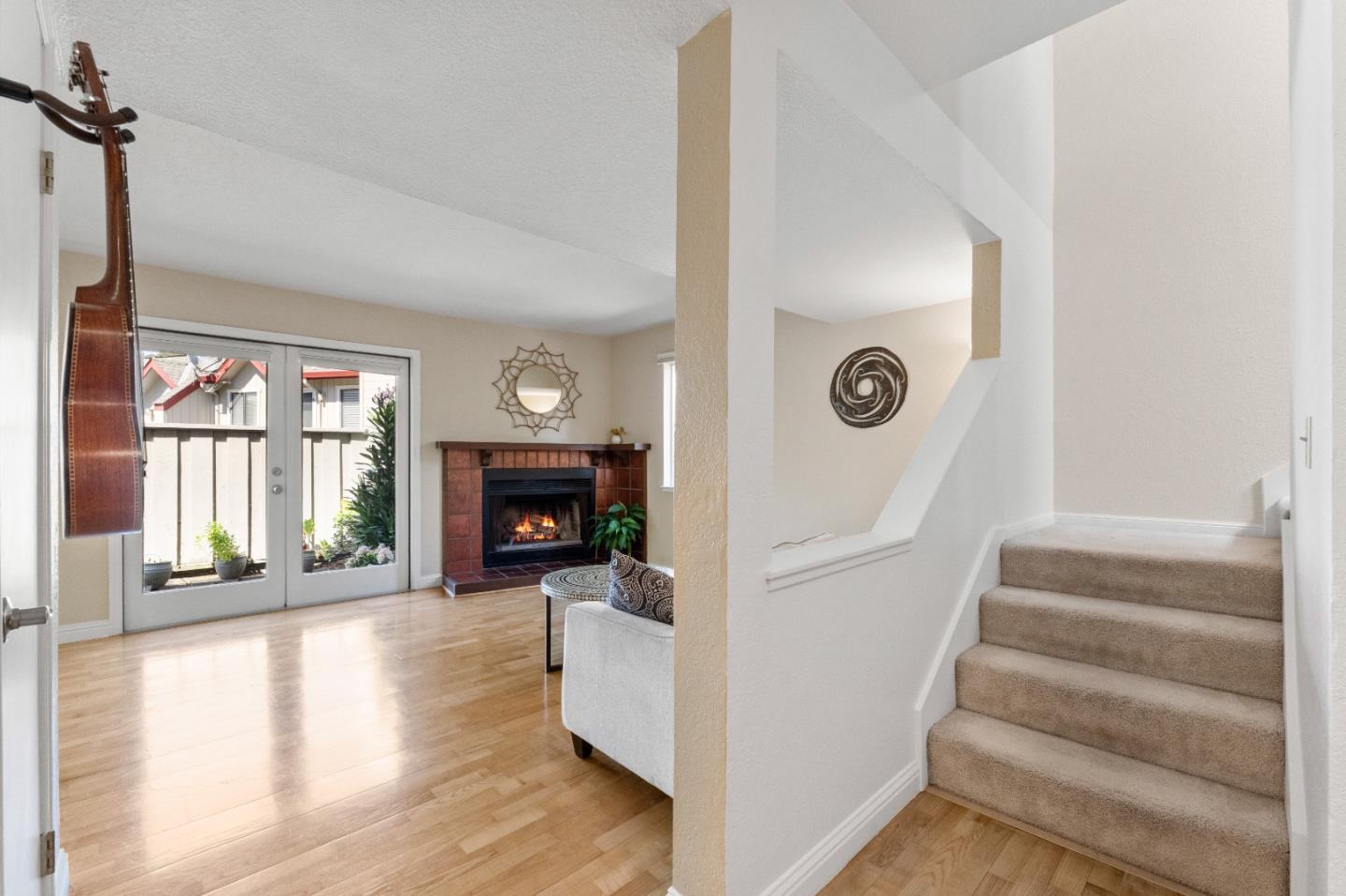 Detail Gallery Image 15 of 36 For 2707 Amberwood Ln, Santa Cruz,  CA 95065 - 3 Beds | 2/1 Baths
