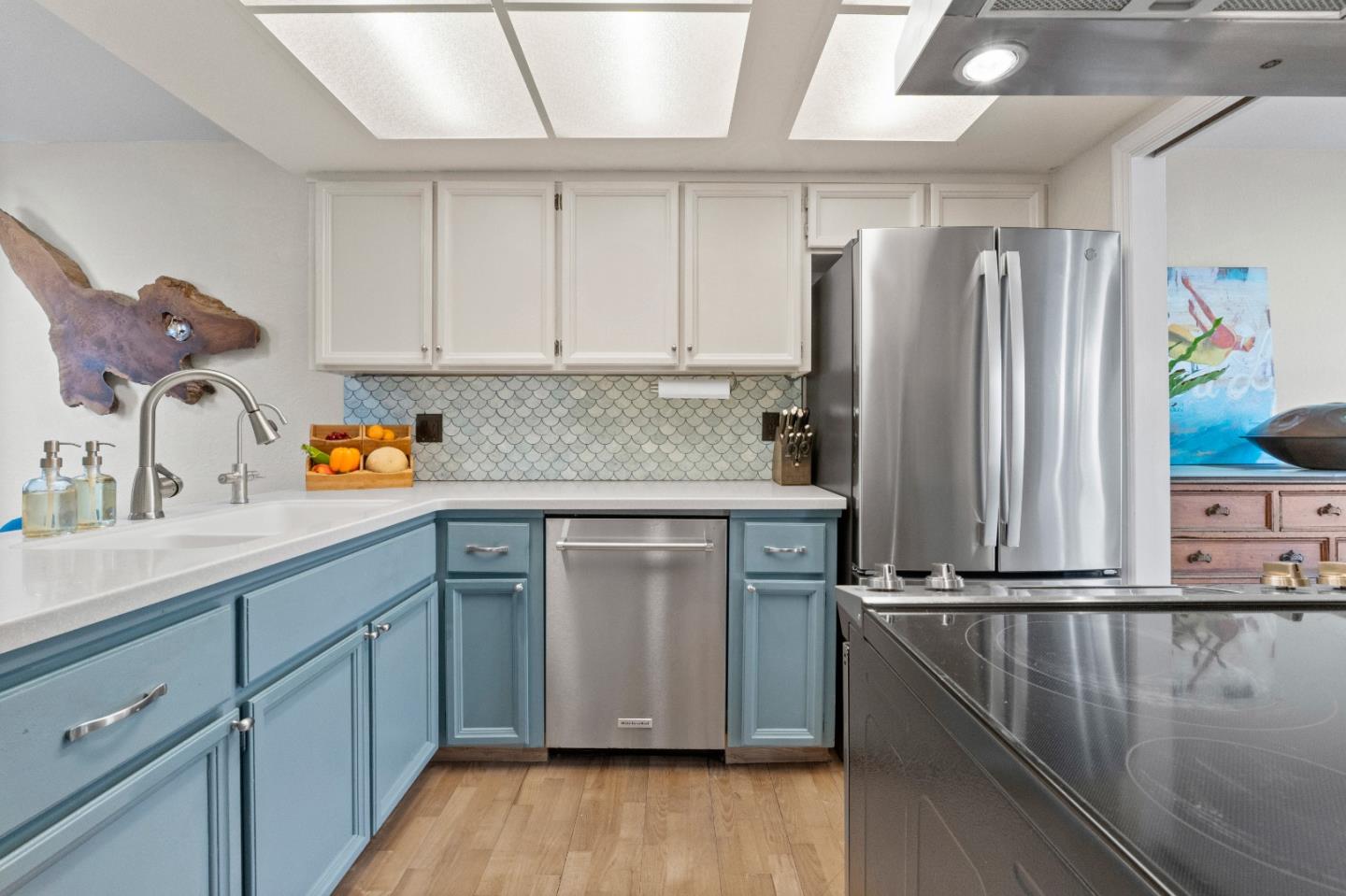 Detail Gallery Image 8 of 36 For 2707 Amberwood Ln, Santa Cruz,  CA 95065 - 3 Beds | 2/1 Baths