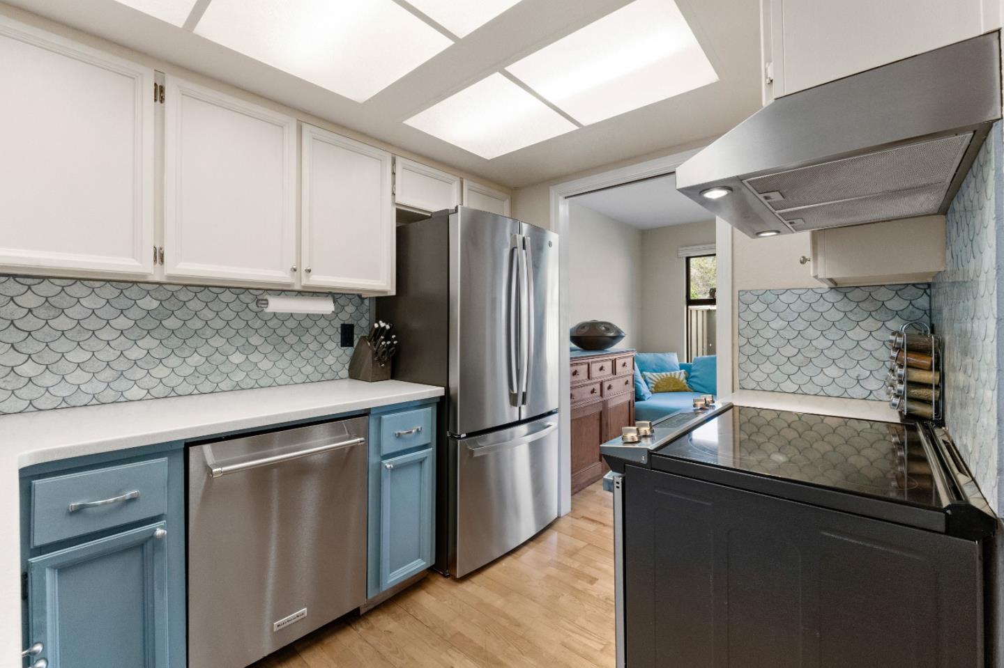Detail Gallery Image 9 of 36 For 2707 Amberwood Ln, Santa Cruz,  CA 95065 - 3 Beds | 2/1 Baths