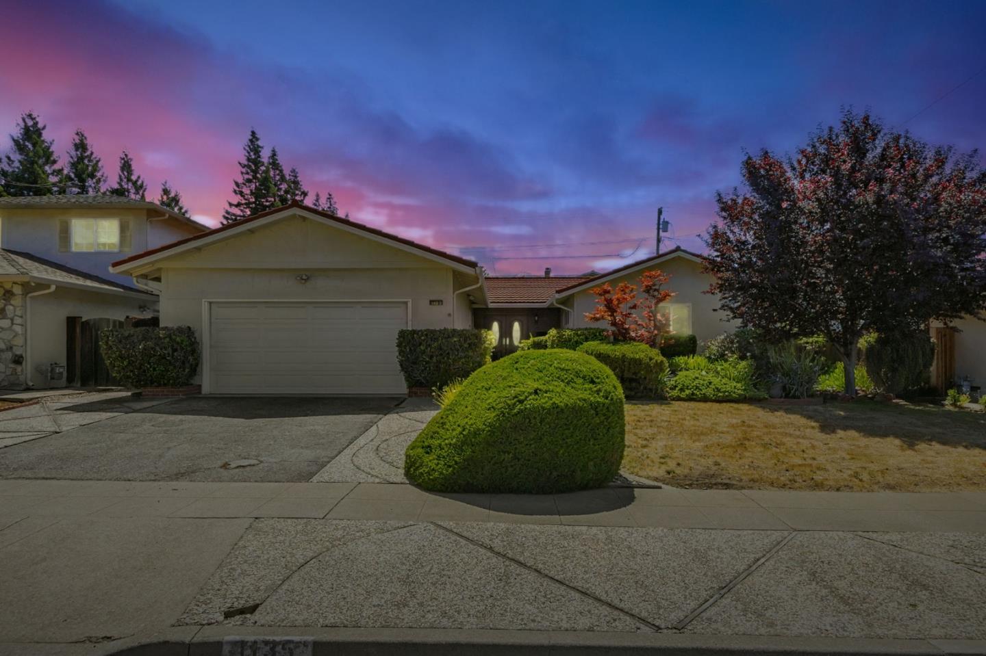 Detail Gallery Image 2 of 41 For 1135 Elmsford Dr, Cupertino,  CA 95014 - 3 Beds | 2/1 Baths