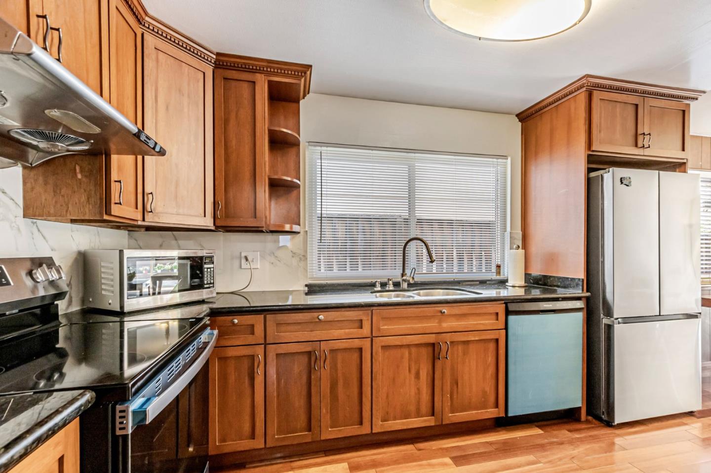 Detail Gallery Image 21 of 41 For 1135 Elmsford Dr, Cupertino,  CA 95014 - 3 Beds | 2/1 Baths
