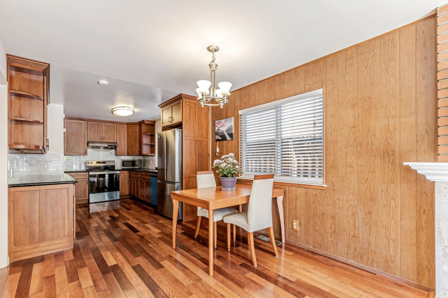 Detail Gallery Image 22 of 41 For 1135 Elmsford Dr, Cupertino,  CA 95014 - 3 Beds | 2/1 Baths