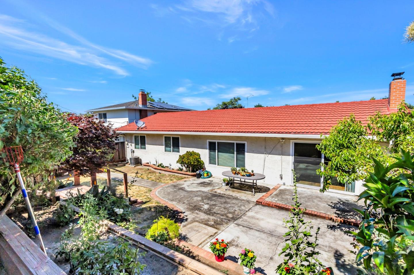 Detail Gallery Image 29 of 41 For 1135 Elmsford Dr, Cupertino,  CA 95014 - 3 Beds | 2/1 Baths