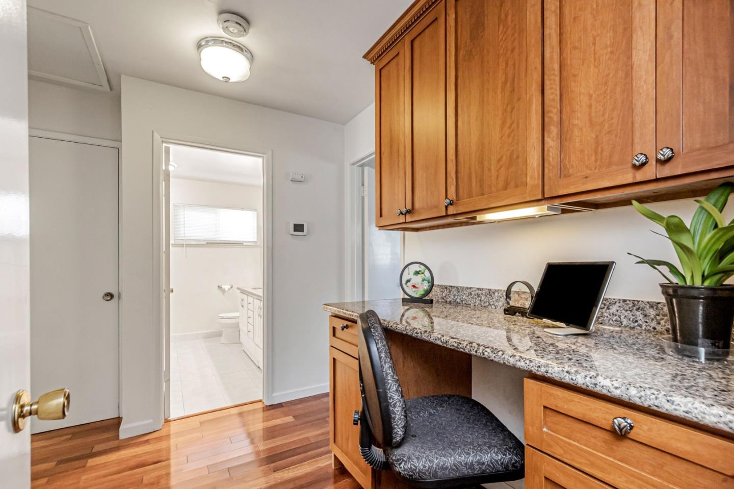 Detail Gallery Image 31 of 41 For 1135 Elmsford Dr, Cupertino,  CA 95014 - 3 Beds | 2/1 Baths