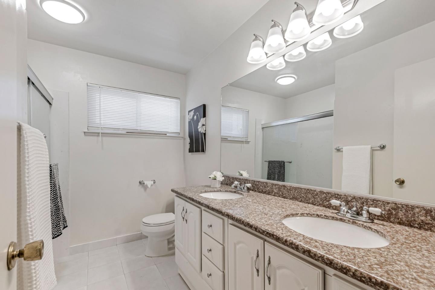 Detail Gallery Image 39 of 41 For 1135 Elmsford Dr, Cupertino,  CA 95014 - 3 Beds | 2/1 Baths