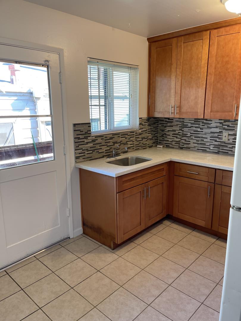 Detail Gallery Image 12 of 30 For 630 S 5th St, San Jose,  CA 95112 - – Beds | – Baths