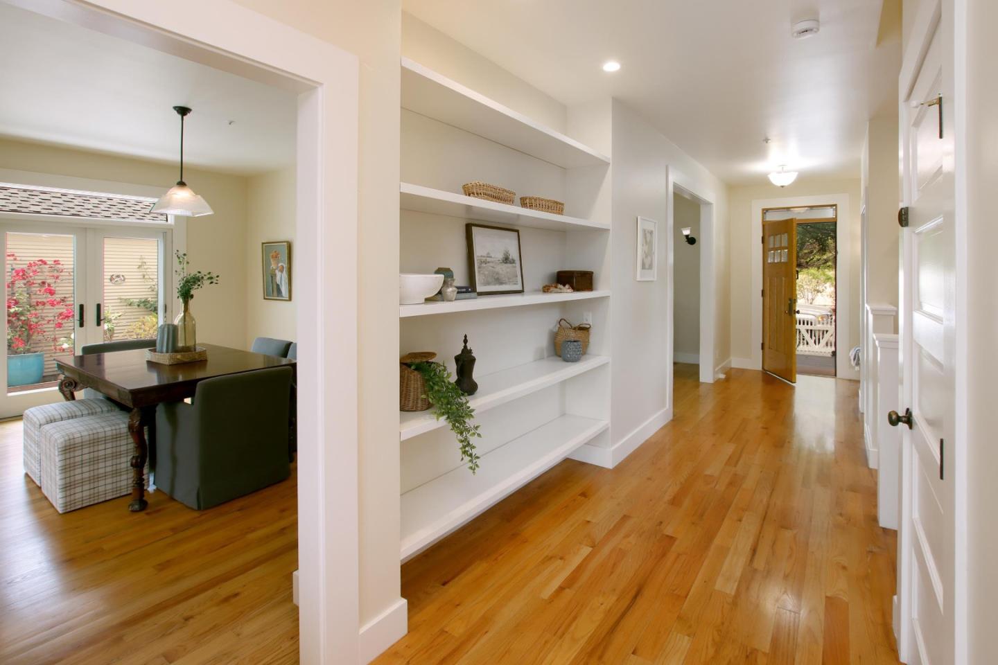 Detail Gallery Image 10 of 54 For 510 Windham St, Santa Cruz,  CA 95062 - 3 Beds | 2/1 Baths
