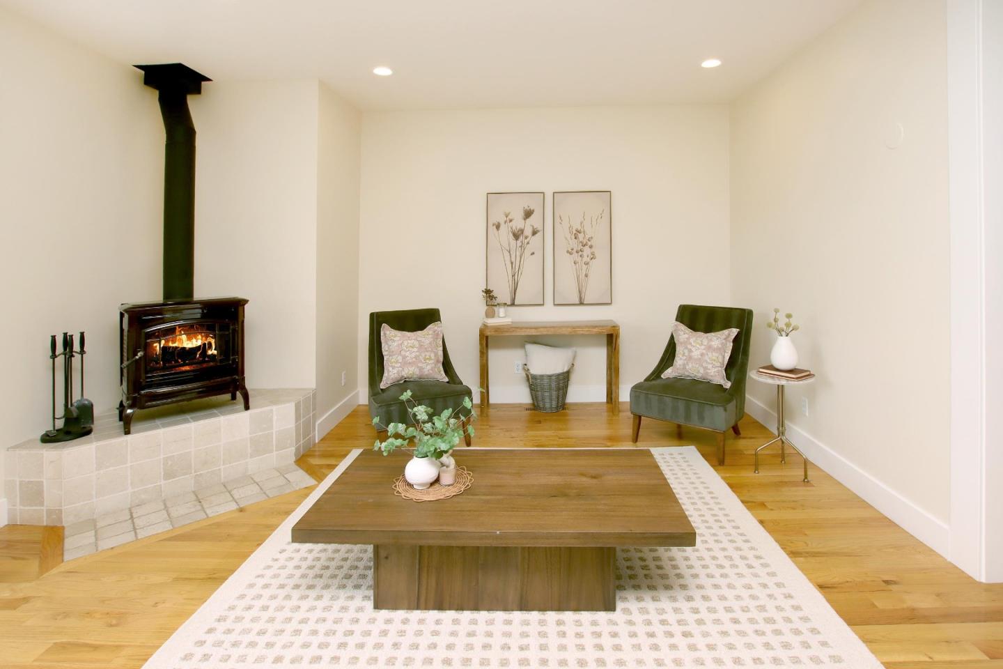 Detail Gallery Image 17 of 54 For 510 Windham St, Santa Cruz,  CA 95062 - 3 Beds | 2/1 Baths