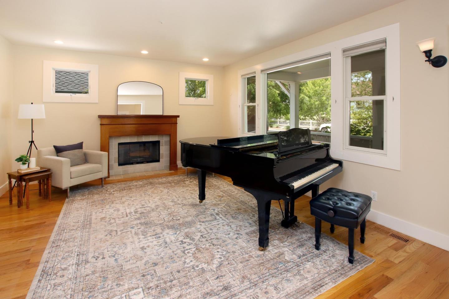 Detail Gallery Image 23 of 54 For 510 Windham St, Santa Cruz,  CA 95062 - 3 Beds | 2/1 Baths