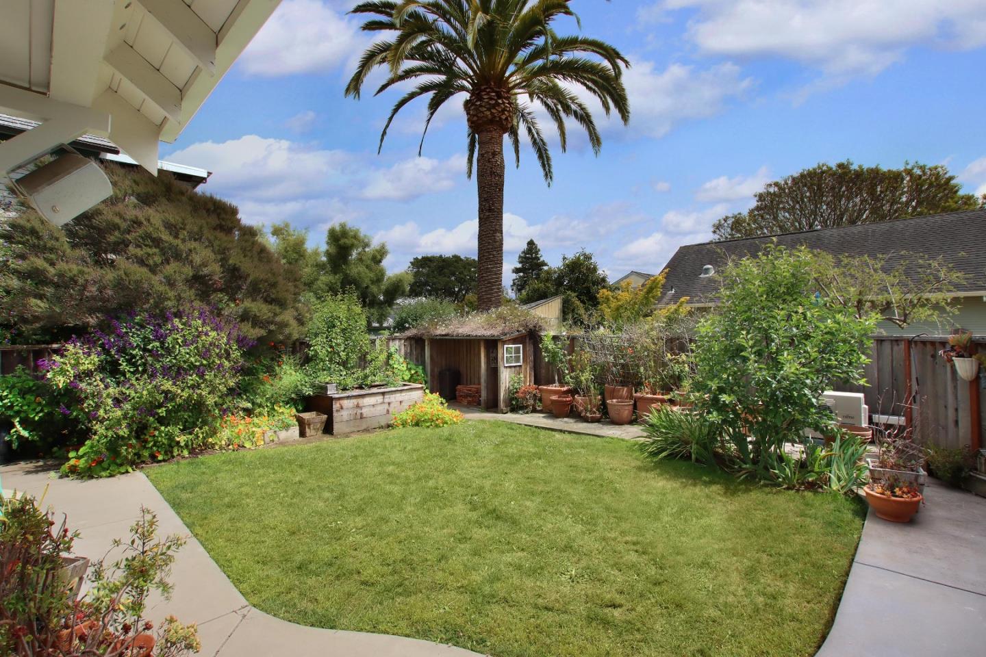 Detail Gallery Image 43 of 54 For 510 Windham St, Santa Cruz,  CA 95062 - 3 Beds | 2/1 Baths