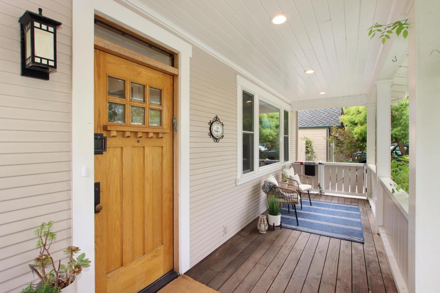 Detail Gallery Image 6 of 54 For 510 Windham St, Santa Cruz,  CA 95062 - 3 Beds | 2/1 Baths