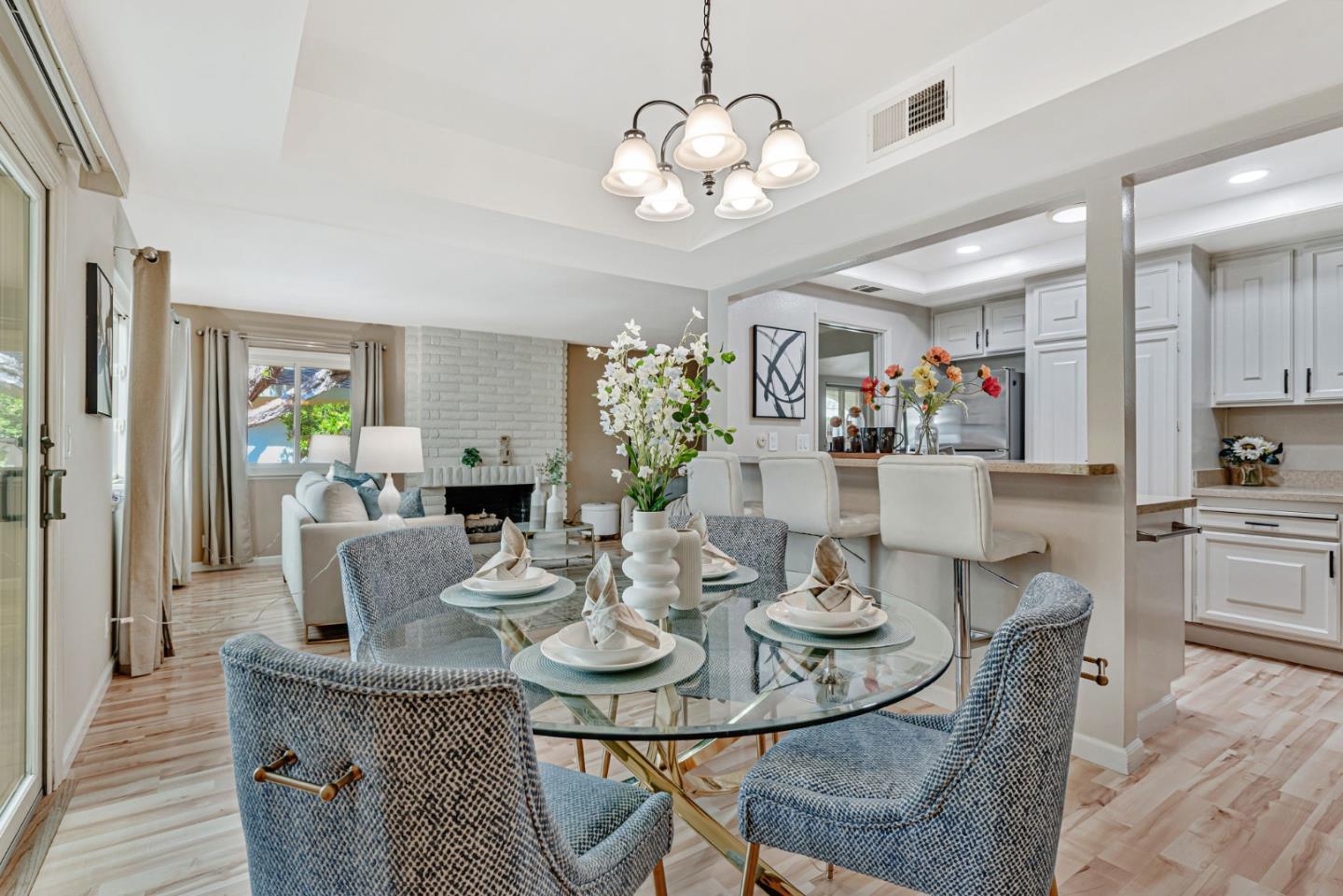 Detail Gallery Image 15 of 46 For 5441 Cribari Grn, San Jose,  CA 95135 - 2 Beds | 2 Baths