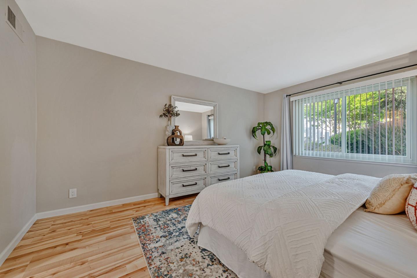 Detail Gallery Image 24 of 46 For 5441 Cribari Grn, San Jose,  CA 95135 - 2 Beds | 2 Baths