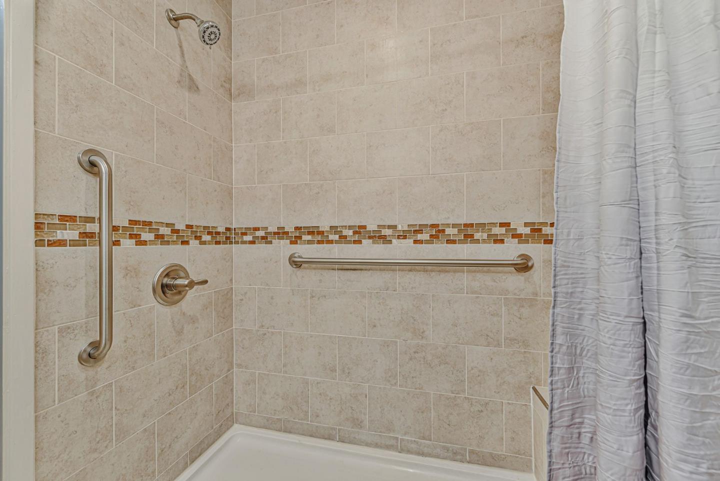 Detail Gallery Image 27 of 46 For 5441 Cribari Grn, San Jose,  CA 95135 - 2 Beds | 2 Baths