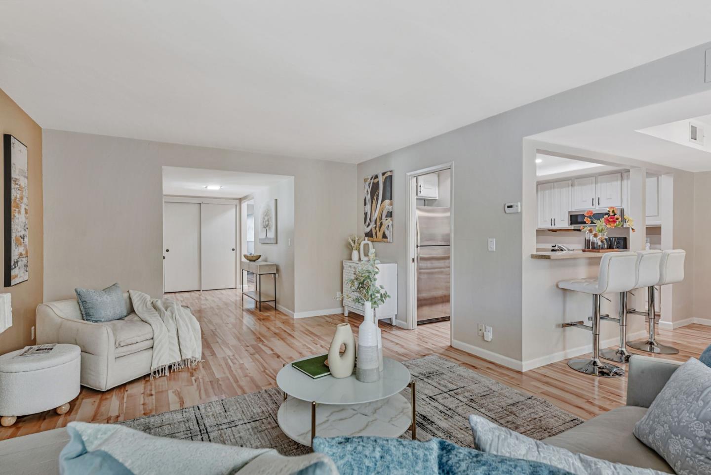 Detail Gallery Image 5 of 46 For 5441 Cribari Grn, San Jose,  CA 95135 - 2 Beds | 2 Baths