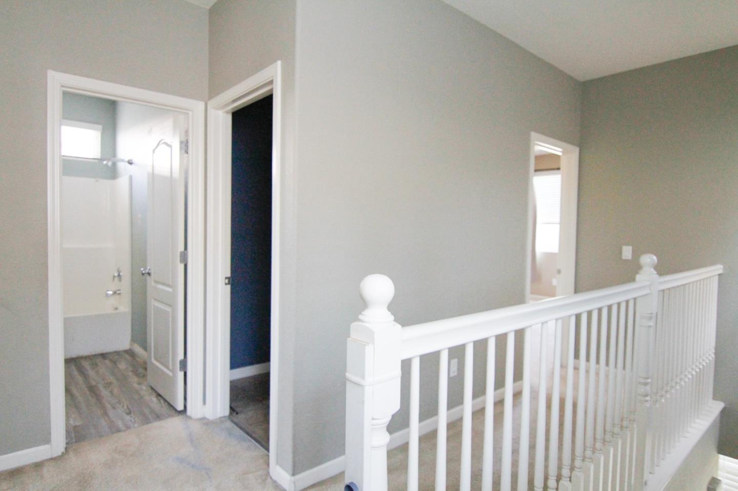 Detail Gallery Image 10 of 21 For 120 Sturla Way, Gilroy,  CA 95020 - 3 Beds | 2/1 Baths