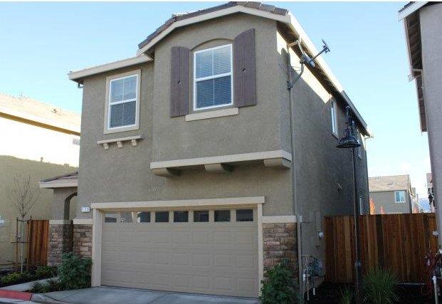 Detail Gallery Image 2 of 21 For 120 Sturla Way, Gilroy,  CA 95020 - 3 Beds | 2/1 Baths