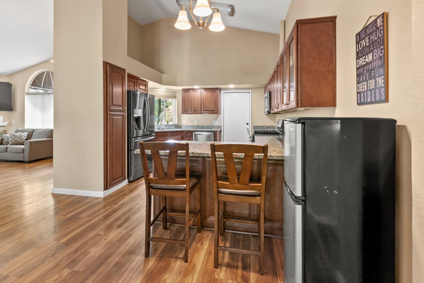 Detail Gallery Image 11 of 27 For 506 Navajo Ave, Paso Robles,  CA 93446 - 3 Beds | 2 Baths