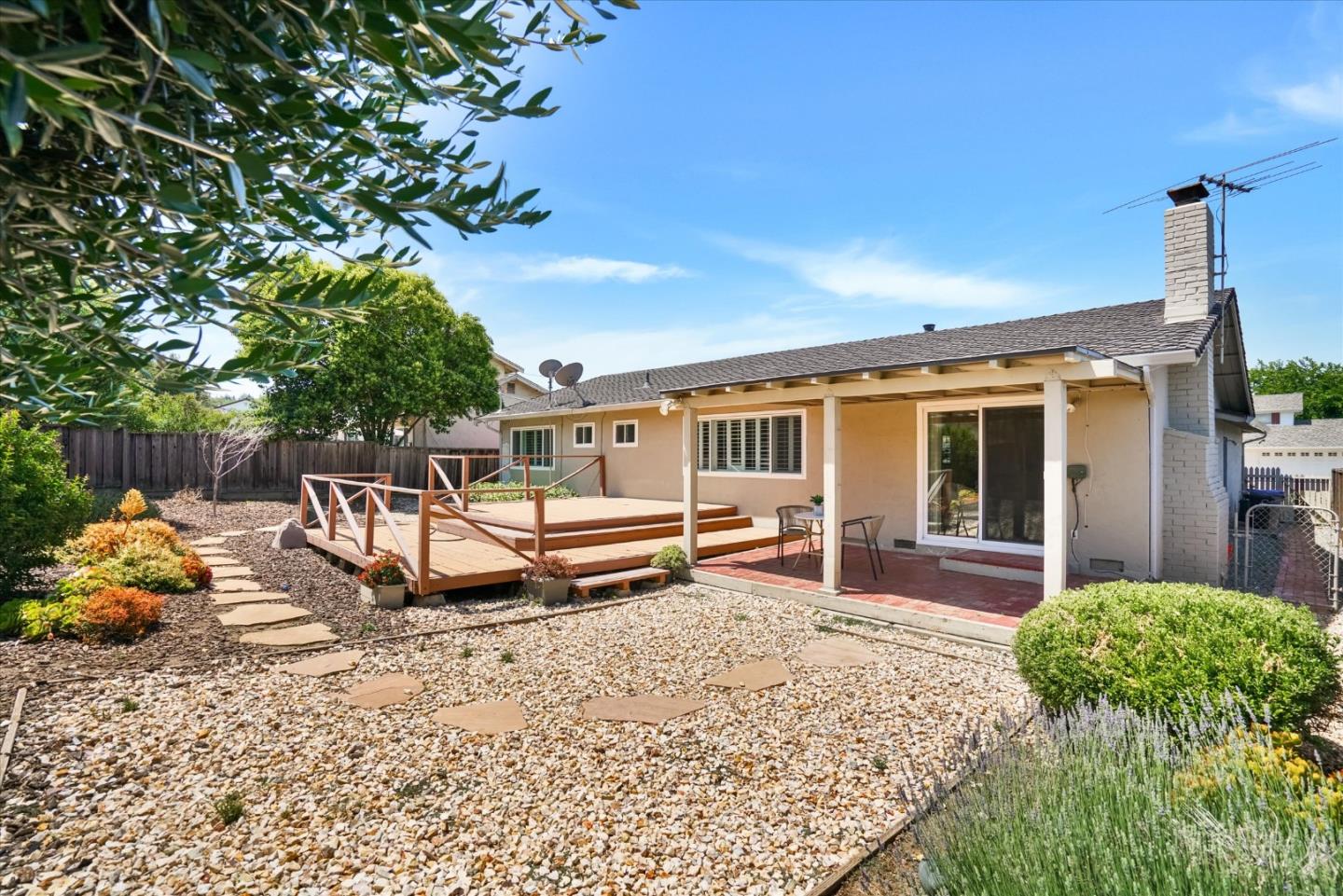 Detail Gallery Image 35 of 37 For 4110 Partridge Dr, San Jose,  CA 95121 - 4 Beds | 2 Baths