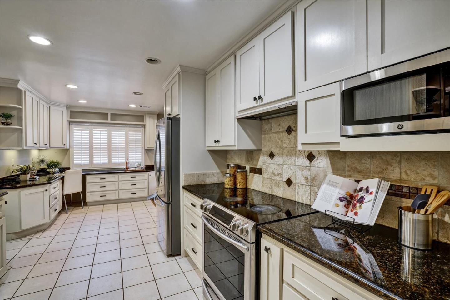 Detail Gallery Image 5 of 37 For 4110 Partridge Dr, San Jose,  CA 95121 - 4 Beds | 2 Baths