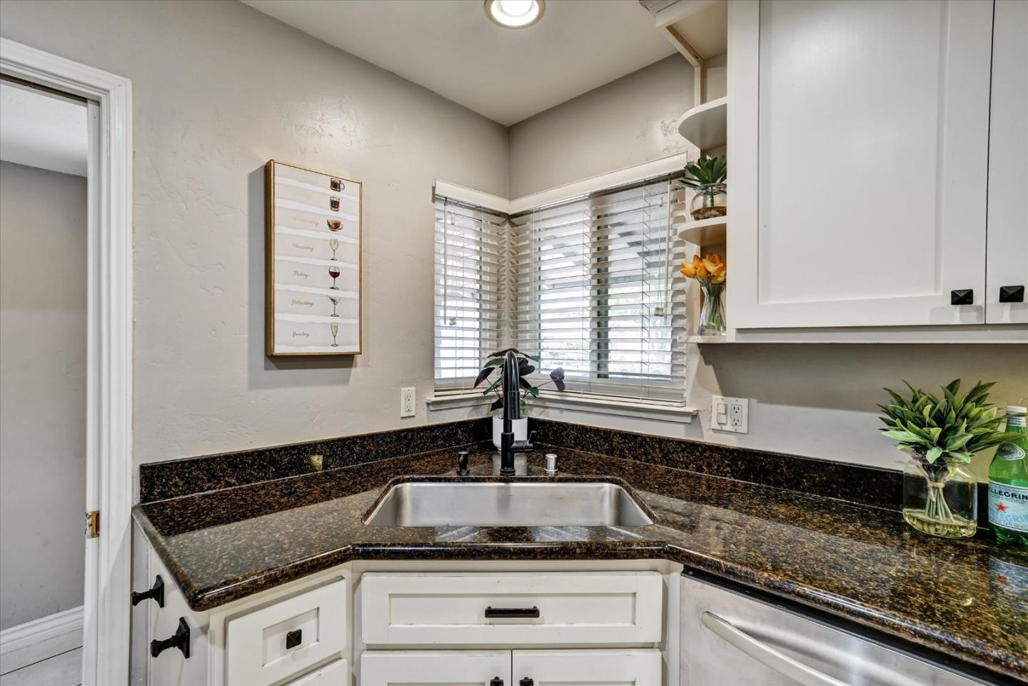 Detail Gallery Image 6 of 37 For 4110 Partridge Dr, San Jose,  CA 95121 - 4 Beds | 2 Baths