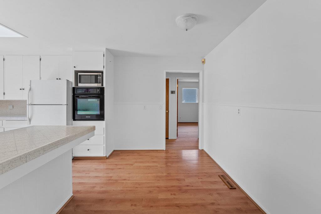 Detail Gallery Image 20 of 40 For 21 Karen Dr, Watsonville,  CA 95076 - 3 Beds | 2 Baths