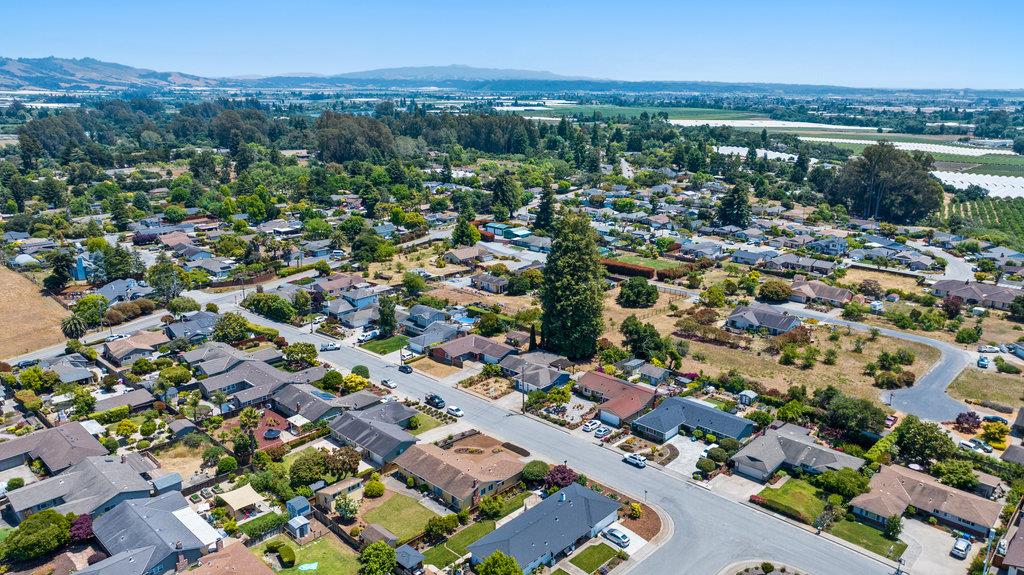 Detail Gallery Image 8 of 40 For 21 Karen Dr, Watsonville,  CA 95076 - 3 Beds | 2 Baths