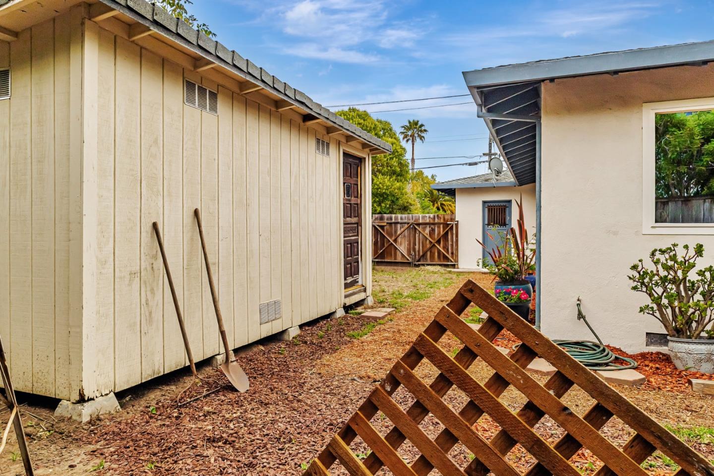 Detail Gallery Image 24 of 30 For 2259 Chanticleer Ave, Santa Cruz,  CA 95062 - 3 Beds | 2 Baths