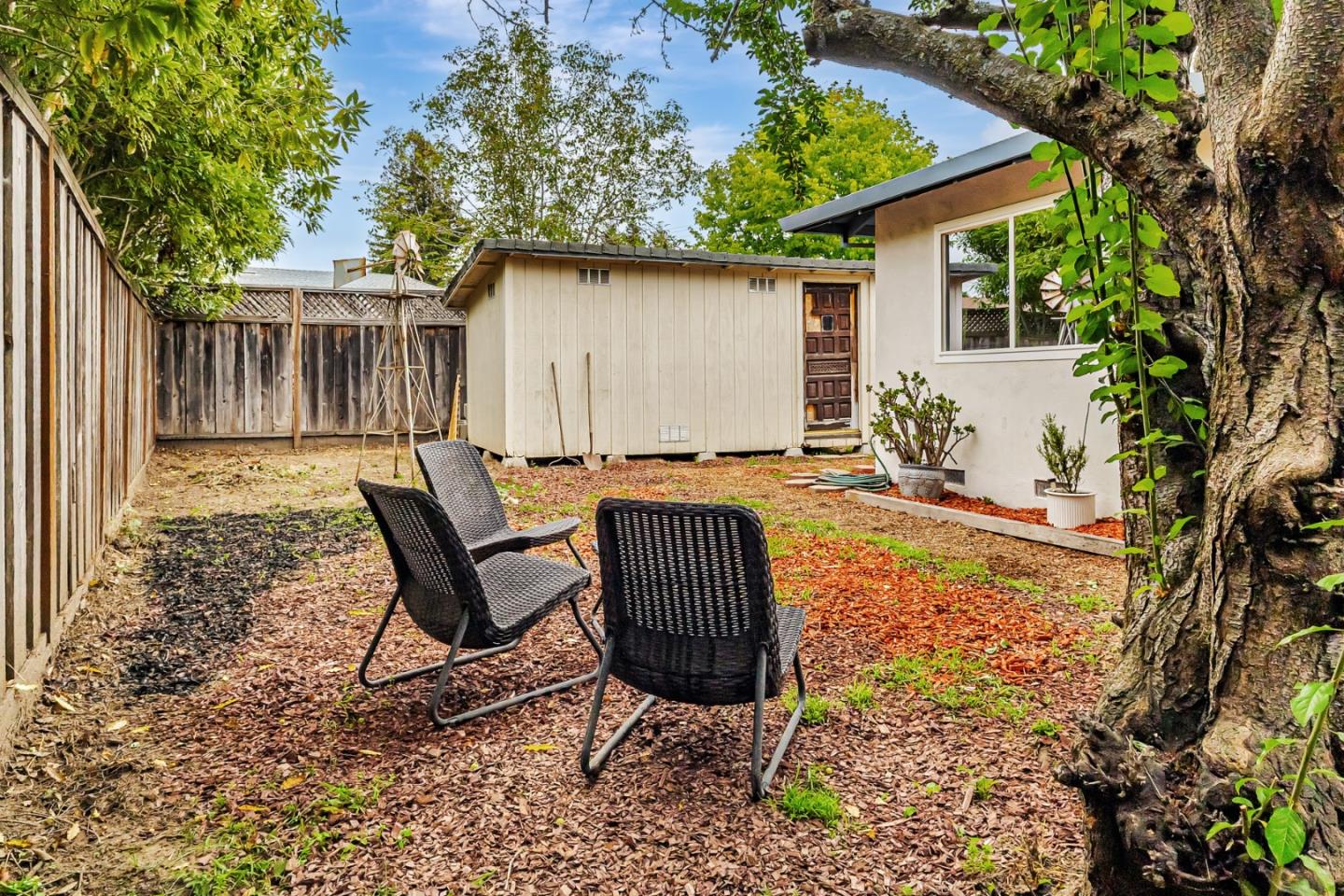Detail Gallery Image 27 of 30 For 2259 Chanticleer Ave, Santa Cruz,  CA 95062 - 3 Beds | 2 Baths