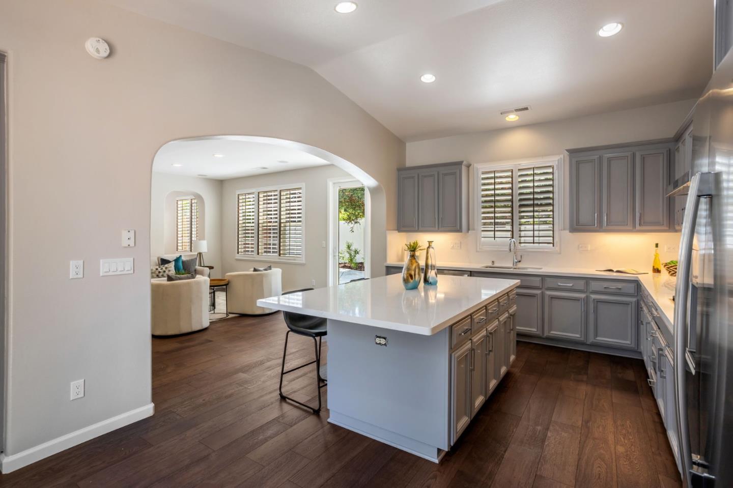 Detail Gallery Image 13 of 40 For 3406 Chieri Pl, San Jose,  CA 95148 - 5 Beds | 3 Baths