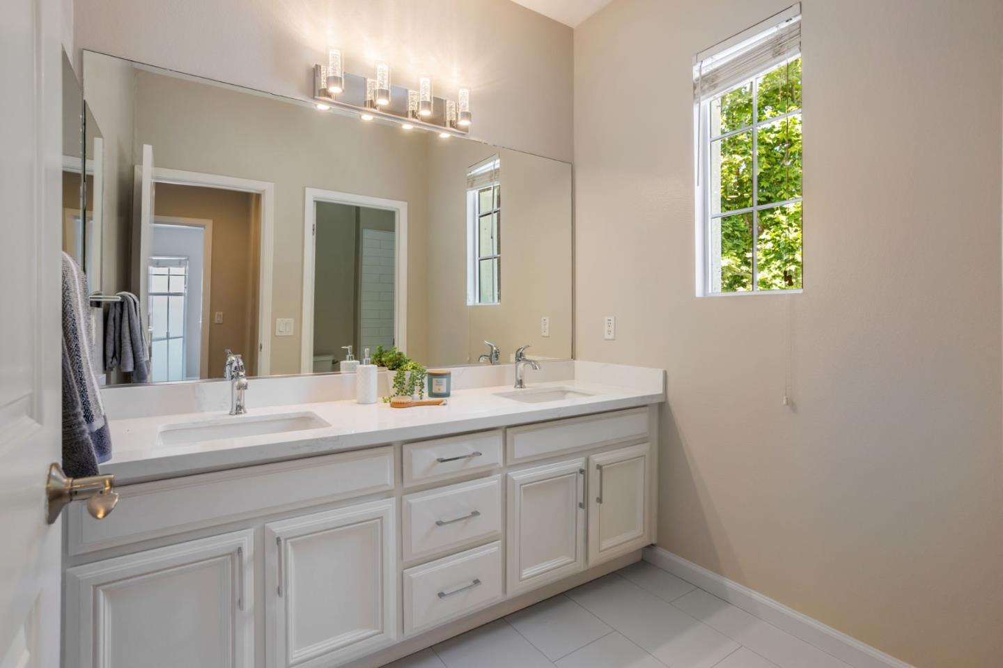 Detail Gallery Image 28 of 40 For 3406 Chieri Pl, San Jose,  CA 95148 - 5 Beds | 3 Baths