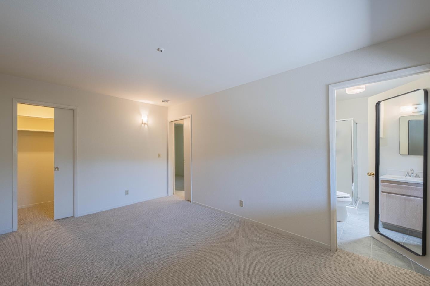 Detail Gallery Image 13 of 38 For 163 Hacienda Carmel, Carmel,  CA 93923 - 2 Beds | 2 Baths