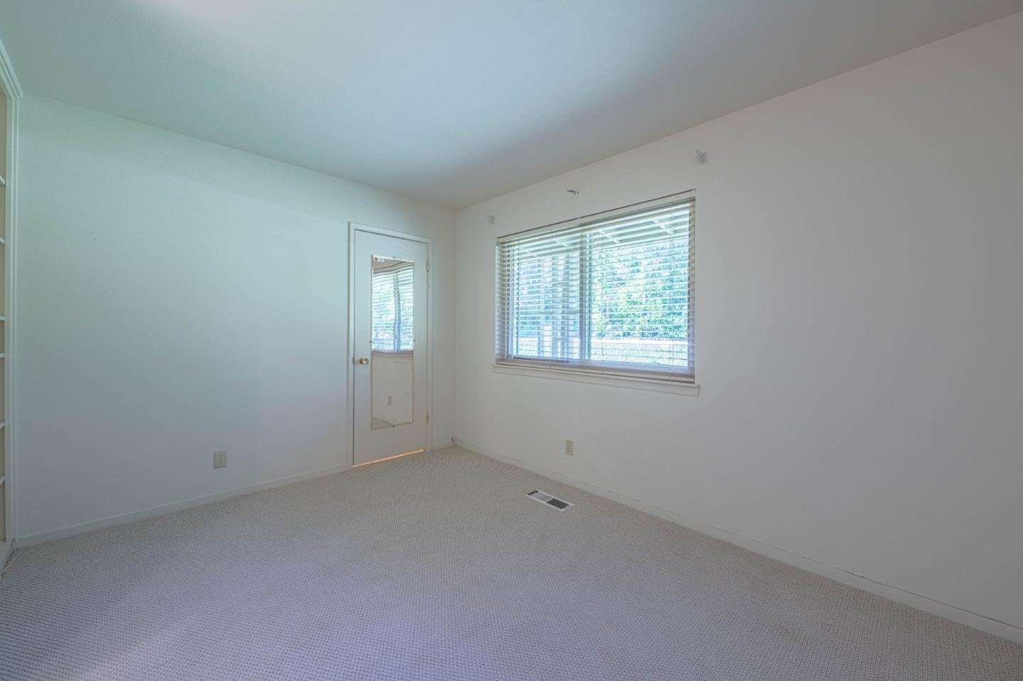 Detail Gallery Image 24 of 38 For 163 Hacienda Carmel, Carmel,  CA 93923 - 2 Beds | 2 Baths