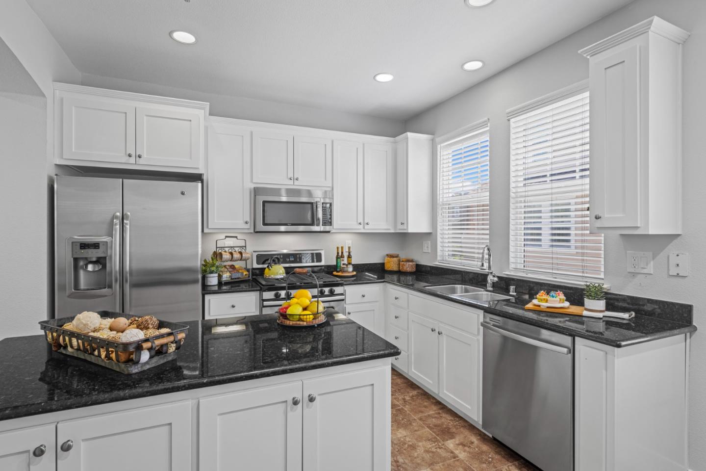 Detail Gallery Image 17 of 57 For 190 Triggs Ln, Morgan Hill,  CA 95037 - 3 Beds | 3/1 Baths