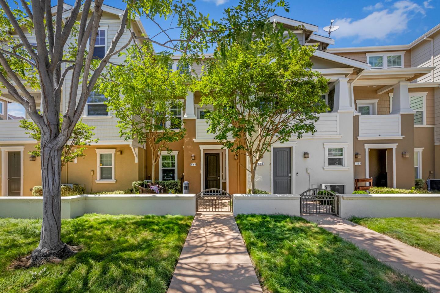 Detail Gallery Image 3 of 57 For 190 Triggs Ln, Morgan Hill,  CA 95037 - 3 Beds | 3/1 Baths