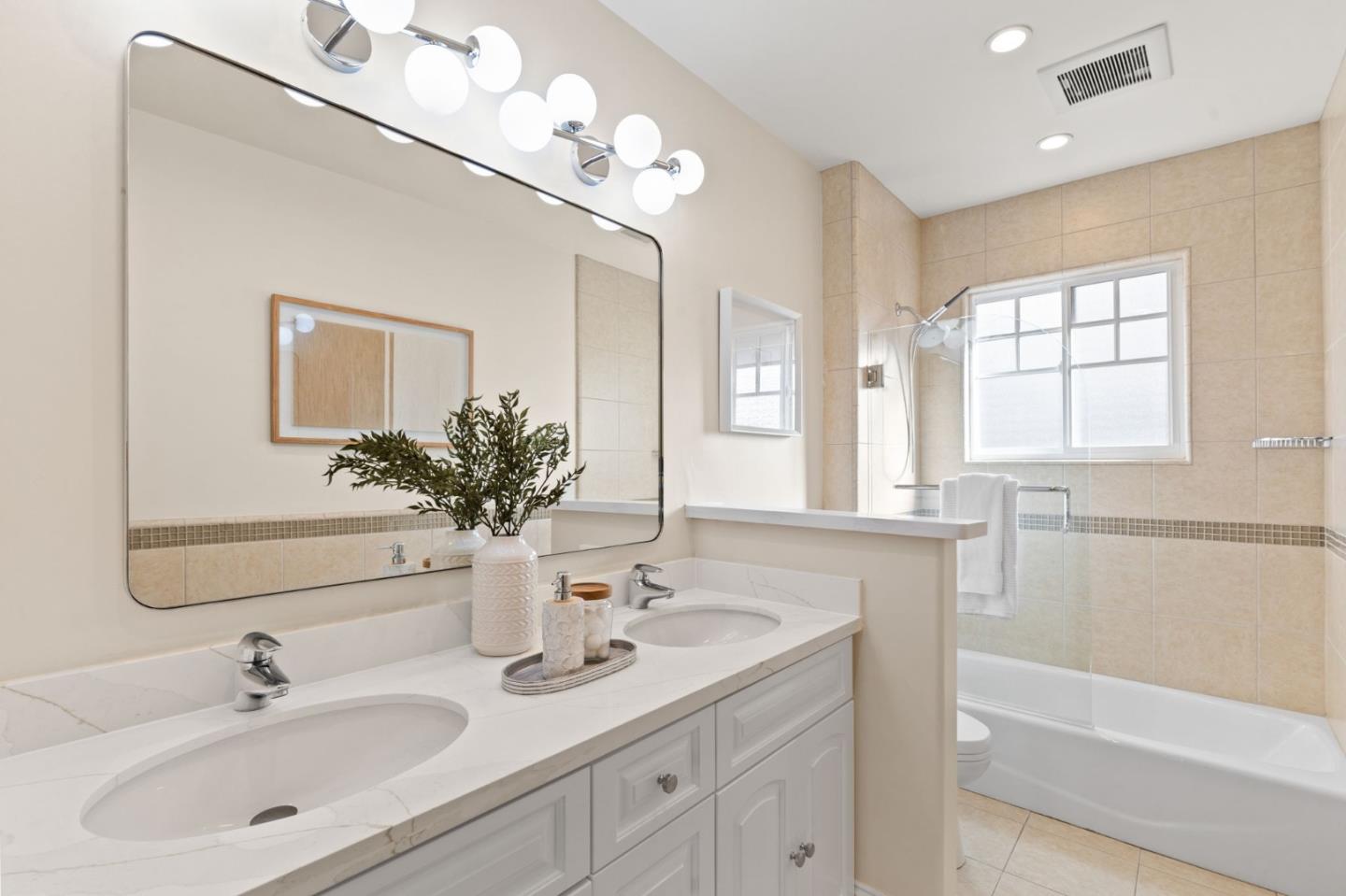 Detail Gallery Image 13 of 27 For 2124 Oakley Ave, Menlo Park,  CA 94025 - 5 Beds | 4 Baths