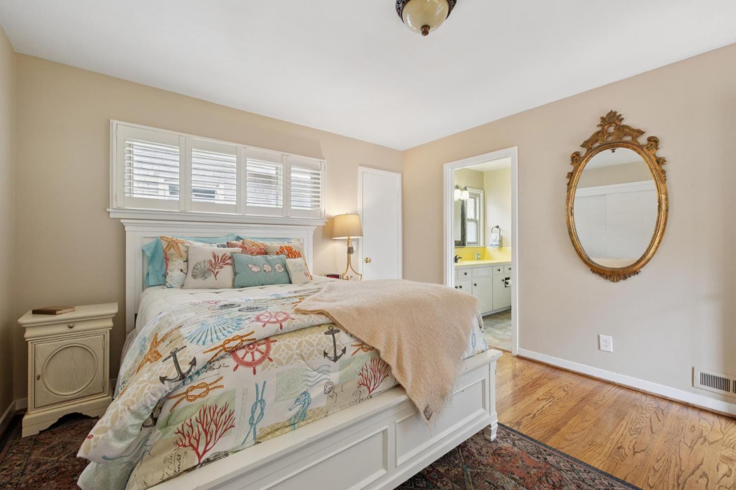 Detail Gallery Image 16 of 28 For 26231 Isabella Ave, Carmel,  CA 93923 - 2 Beds | 2 Baths